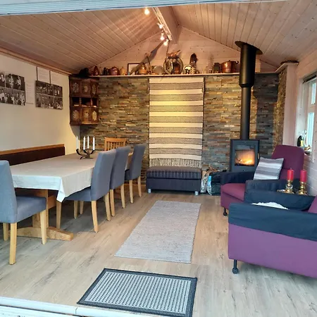 Apartmán Moderne Pa Naer Ferskvann Og Turterreng Tingvoll