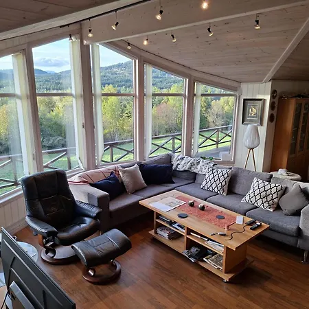 Moderne Pa Naer Ferskvann Og Turterreng Apartmán Tingvoll