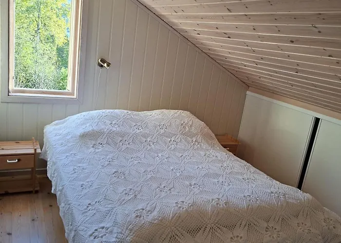 Moderne Pa Naer Sjo Og Turterreng Apartament Tingvoll